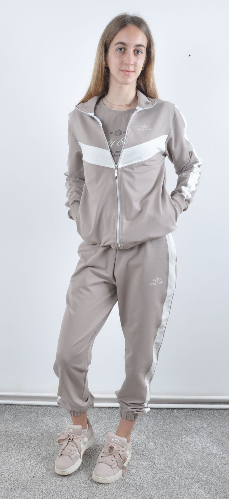JAKNA CHIC 2-16