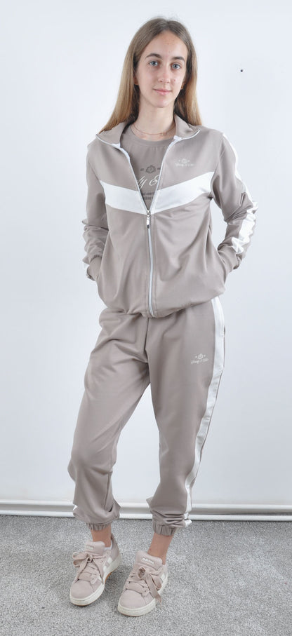 JAKNA CHIC 2-16